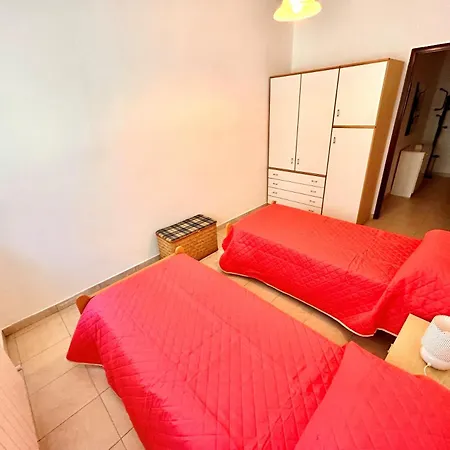 Trilocale Roberto Con Terrazzo E Posto Auto A Due Passi Dal Mare Apartment