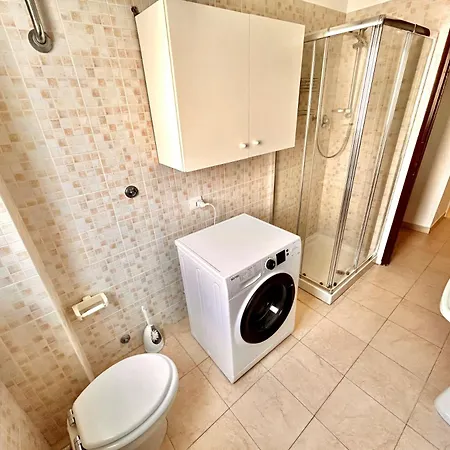 Trilocale Roberto Con Terrazzo E Posto Auto A Due Passi Dal Mare Apartman